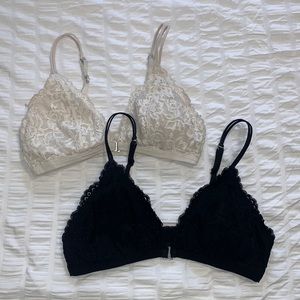 Abercrombie B&W Lace bralette set